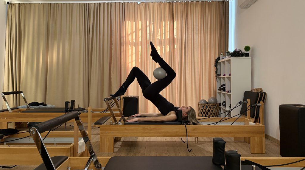 Reformer pilates vežbe i prilagođavanje treninga menstrualnom ciklusu - Reformer Puls